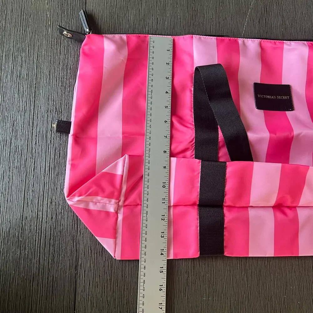 Victoria Secret Signature Stripes Duffle Weekender Gym Bag‎